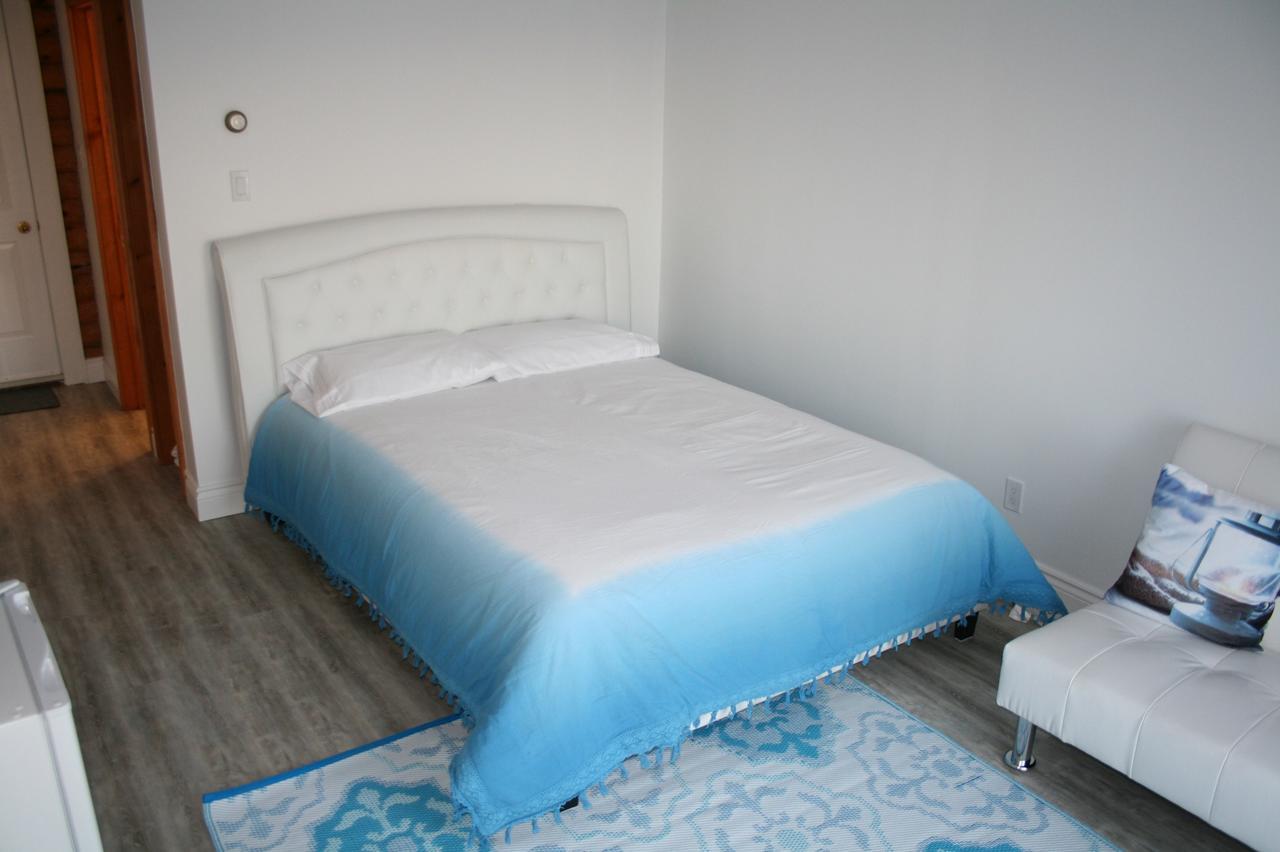Tamarac Island Motel Stokes Bay ภายนอก รูปภาพ
