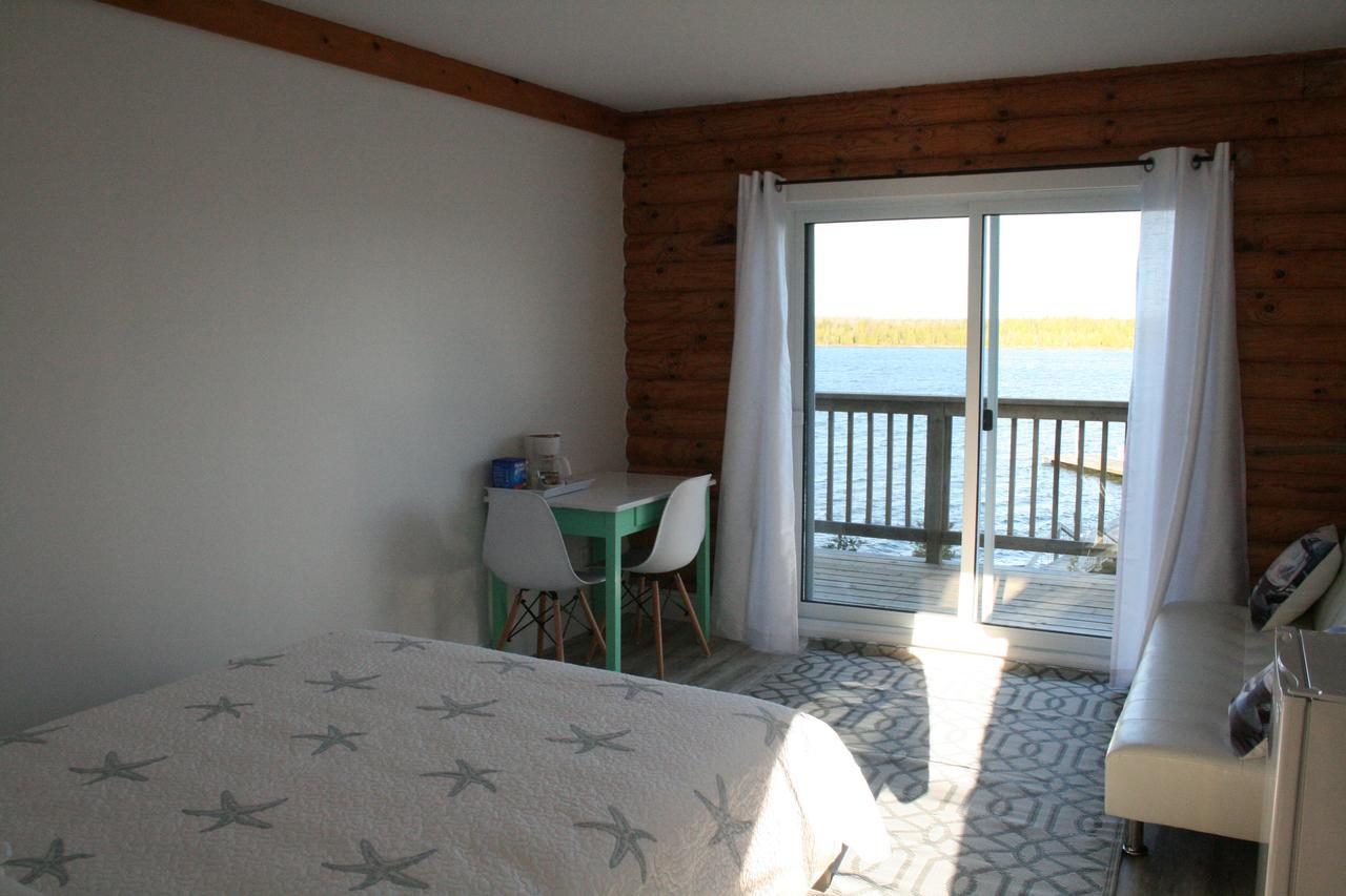 Tamarac Island Motel Stokes Bay ภายนอก รูปภาพ