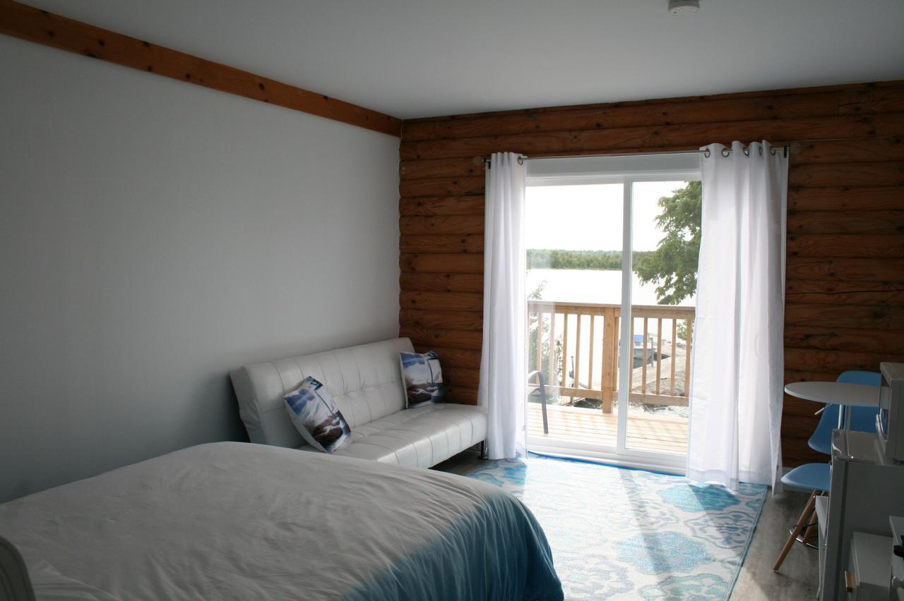 Tamarac Island Motel Stokes Bay ภายนอก รูปภาพ